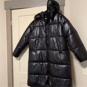 NWOT H&M black parka size medium